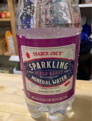TRADER JOE'S, SPARKLING MINERAL WATER, MIXED BERRY