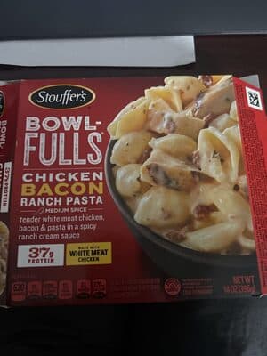 CHICKEN BACON MEDIUM TENDER WHITE MEAT CHICKEN, BACON & PASTA IN A SPICY RANCH CREAM SAUCE BOWL