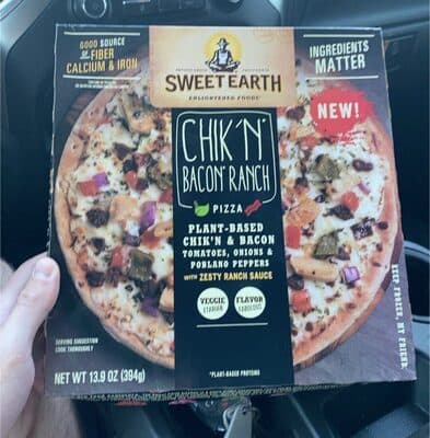 CHIK'N BACON RANCH PLANT-BASED CHIK'N & BACON TOMATOES, ONIONS & POBLANO PEPPERS WITH ZESTY RANCH SAUCE PIZZA, CHIK'N BACON RANCH