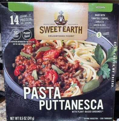 AWESOME PASTA PUTTANESCA WITH PLANT-BASED AWESOME GROUNDS MADE WITH TOMATOES, CAPERS, GARLIC & KALAMATA OLIVES, AWESOME PASTA PUTTANESCA