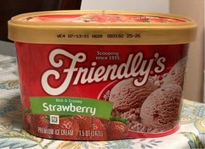STRAWBERRY PREMIUM ICE CREAM