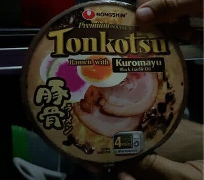 TONKOTSU PREMIUM RAMEN NOODLE SOUP WITH KUROMAYU BLACK GARLIC OIL, TONKOTSU WITH KUROMAYU BLACK GARLIC OIL