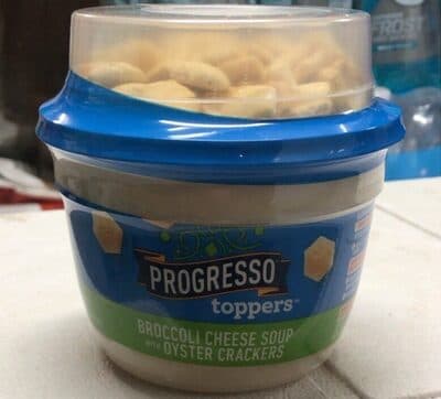 Progresso Broccoli Cheese Soup with Oyster Crackers