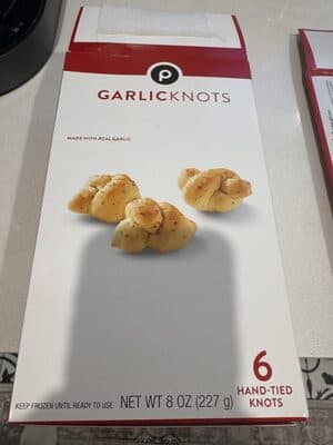 GARLIC KNOTS, GARLIC