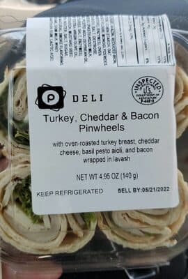 TURKEY, CHEDDAR & BACON PINWHEELS, TURKEY, CHEDDAR & BACON