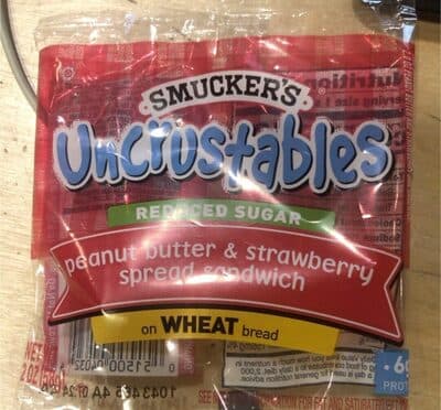 PEANUT BUTTER & STRAWBERRY SPREAD SANDWICH ON WHOLE WHEAT BREAD, PEANUT BUTTER & STRAWBERRY SPREAD SANDWICH