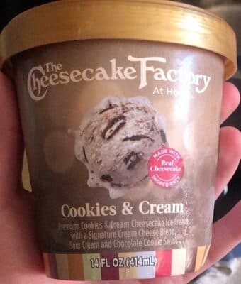 PREMIUM COOKIES & CREAM CHEESECAKE ICE CREAM WITH A SIGNATURE CREAM CHEESE BLEND, SOUR CREAM AND CHOCOLATE COOKIE SWIRLS
