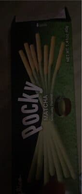 GREEN TEA CREAM COVERED BISCUIT STICKS