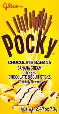 BANANA CREAM COVERED CHOCOLATE BISCUIT SRTICKS