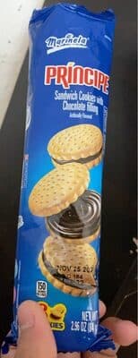 SANDWICH COOKIES WITH CHOCOLATE FILLING