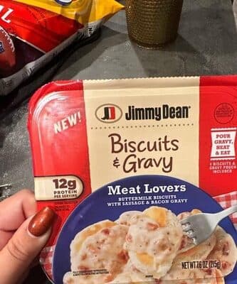 MEAT LOVERS BUTTERMILK BISCUITS WITH SAUSAGE & BACON GRAVY BISCUITS & GRAVY, MEAT LOVERS