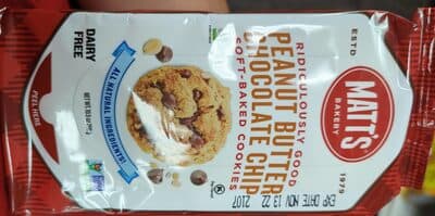 PEANUT BUTTER CHOCOLATE CHIP SOFT-BAKED COOKIES, PEANUT BUTTER CHOCOLATE CHIP