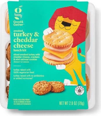 SMOKED TURKEY & CHEDDAR CHEESE LUNCH KIT - CRACKERS & MINI OATMEAL COOKIES, SMOKED TURKEY & CHEDDAR CHEESE