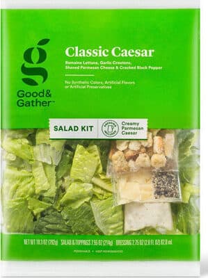 CLASSIC CAESAR ROMAINE LETTUCE, GARLIC CROUTONS, SHAVED PARMESAN CHEESE & CRACKED BLACK PEPPER SALAD KIT, CLASSIC CAESAR