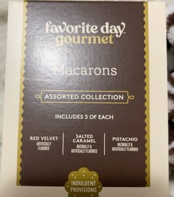 RED VELVET, SALTED CARAMEL & PISTACHIO ASSORTED COLLECTION MACARONS, RED VELVET, SALTED CARAMEL & PISTACHIO
