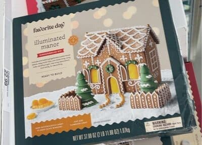 ILLUMINATED MANOR GINGERBREAD CANDY KIT, ILLUMINATED MANOR