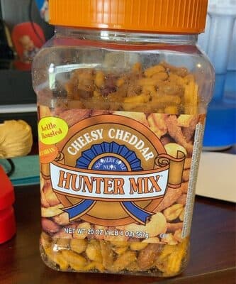 CHEESY CHEDDAR HUNTER MIX, CHEESY CHEDDAR