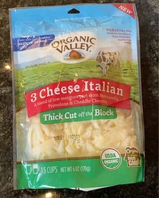 3 CHEESE ITALIAN A BLEND OF LOW MOISTURE PART SKIM MOZZARELLA, PROVOLONE & CHEDDAR THICK CUT OFF THE BLOCK CHEESES, 3 CHEESE ITALIAN