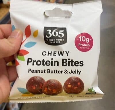 COCONUT & MACADAMIA CHEWY PROTEIN BITES, COCONUT & MACADAMIA