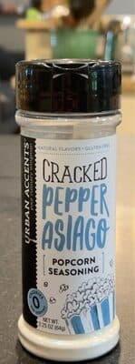 CRACKED PEPPER ASIAGO POP CORN