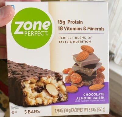 CHOCOLATE ALMOND RAISIN BARS, CHOCOLATE ALMOND RAISIN