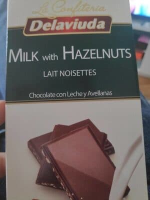 LA CONFITERIA, DELAVIUDA, MILK WITH HAZELNUTS CHOCOLATES