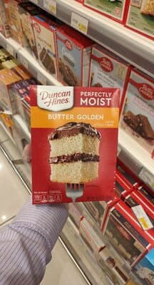DUNCAN HINES, CLASSIC MOIST CAKE MIX, BUTTER GOLDEN