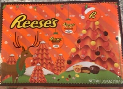 REESE'S PIECES CANDY AND PEANUT BUTTER MINIATURE CUPS, 3.8 OZ