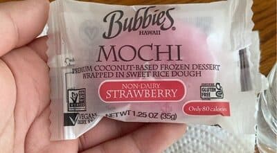 STRAWBERRY NON-DAIRY MOCHI PREMIUM COCONUT-BASED FROZEN DESSERT WRAPPED IN SWEET RICE DOUGH, STRAWBERRY