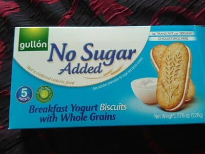 BREAKFAST YOGURT BISCUITS WITH WHOLE GRAINS