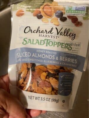 HONEY ROASTED SALAD TOPPERS SLICED ALMONDS & BERRIES WITH DRIED SWEETENED BLUEBERRIES & CRANBERRIES, HONEY ROASTED