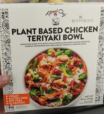 PLANT BASED CHICKEN TERIYAKI JASMIN RICE MIXED WITH RICED CAULIFLOWER, PLANT BASED CHICKEN, BROCCOLI, CARROTS, RED PEPPERS AND GREEN BEANS TOSSED IN A TERIYAKI SAUCE BOWL, PLANT BASED CHICKEN TERIYAKI