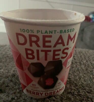 BERRY DREAMS STRAWBERRY, RASPBERRY, PASSION FRUIT CHOCOLATE-COVERED FROZEN DESSERT, BERRY DREAMS