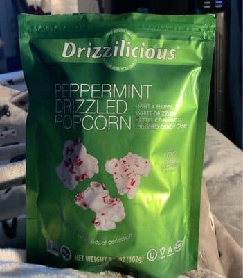 PEPPERMINT LIGHT & FLUFFY WHITE DRIZZLED KETTLE CORN WITH CRUSHED CANDY CANE POPCORN, PEPPERMINT